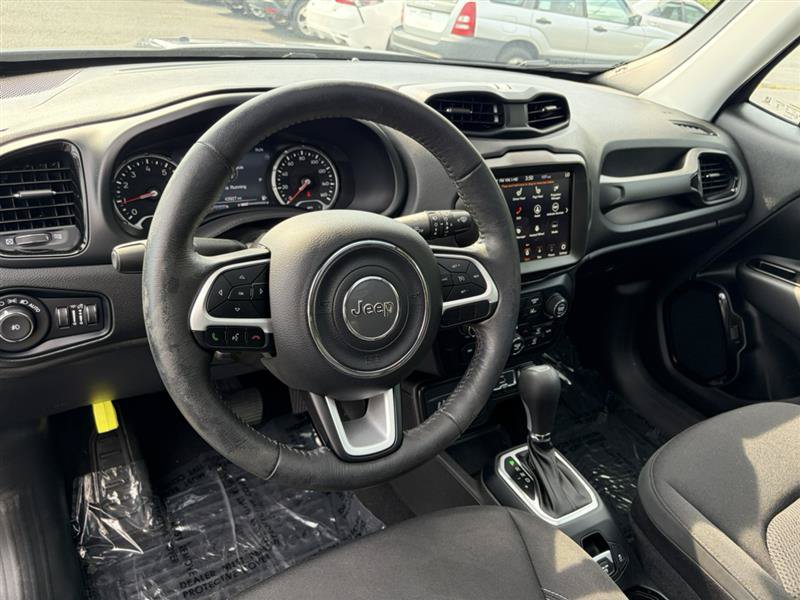 Used 2023 Jeep Renegade Altitude w/ Sun/Sound Group AWD/4WD image 20