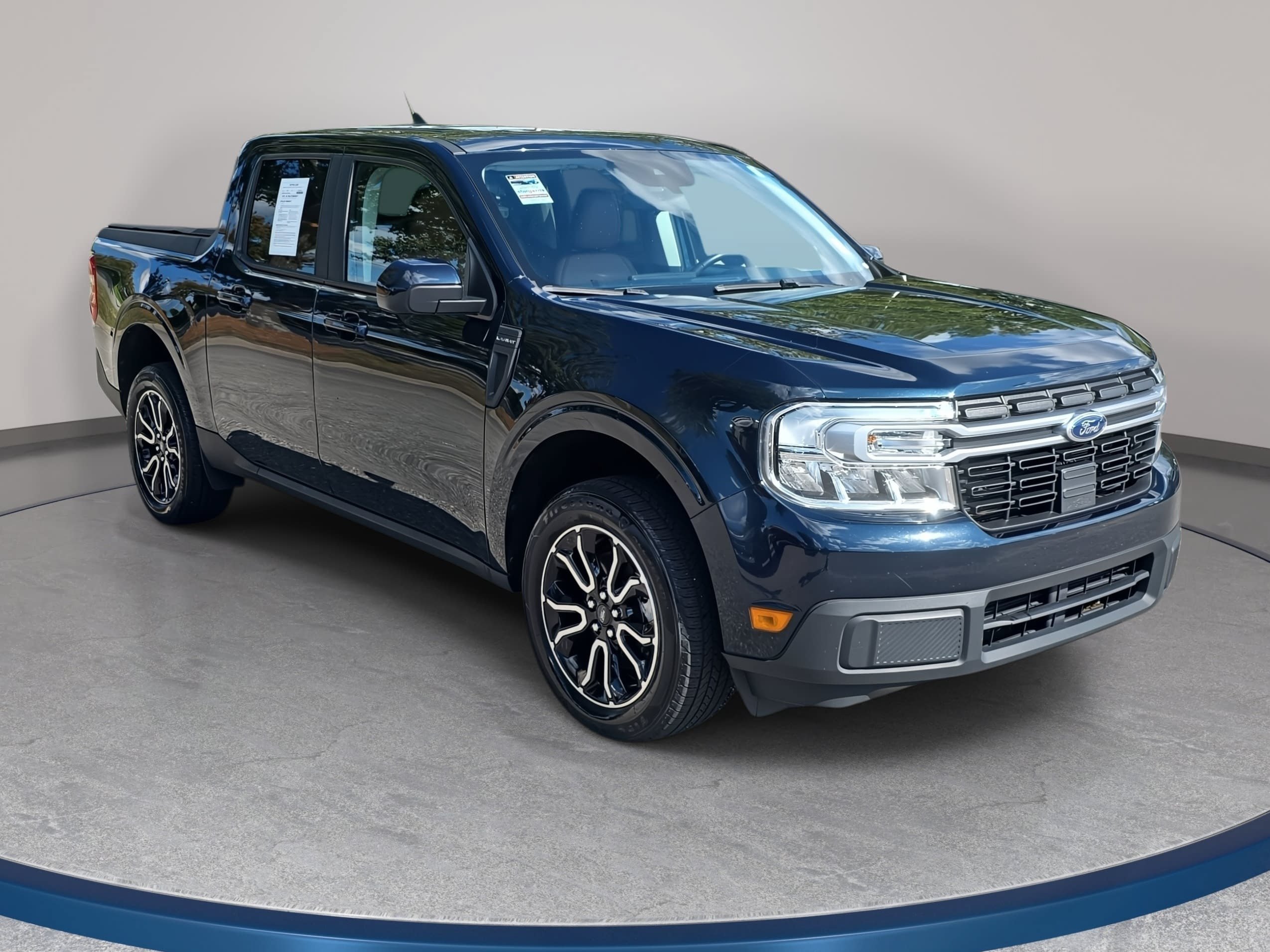 Used 2022 Ford Maverick Lariat w/ Lariat Luxury Package FWD image 3