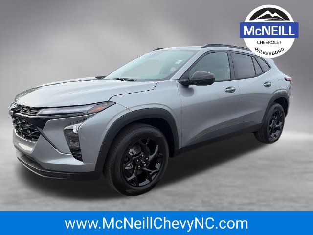 New 2026 Chevrolet Trax LT w/ Sunroof Package FWD image 3