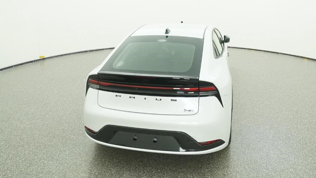 New 2026 Toyota Prius FWD image 18