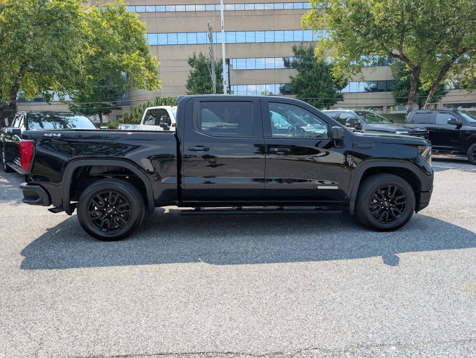 Certified 2024 GMC Sierra 1500 Elevation AWD/4WD image 2