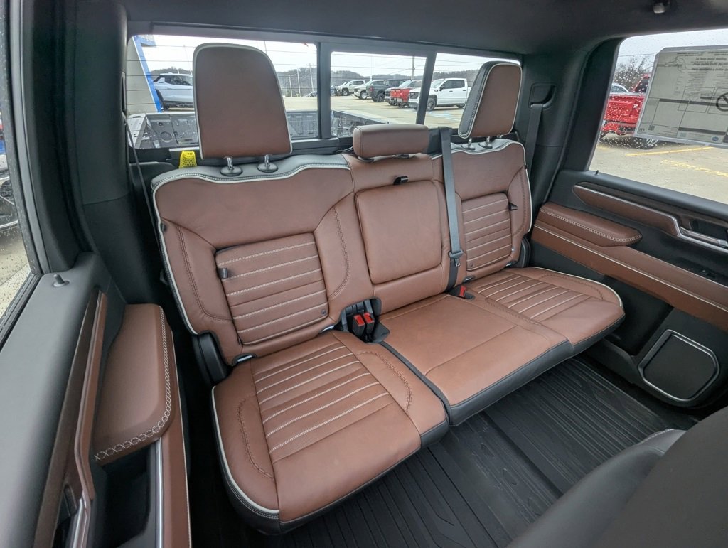 New 2026 GMC Sierra 3500 Denali Ultimate image 18