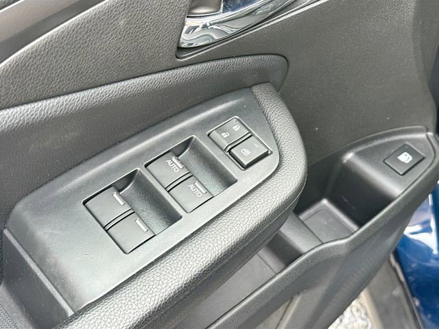 Used 2022 Honda Pilot Sport image 11