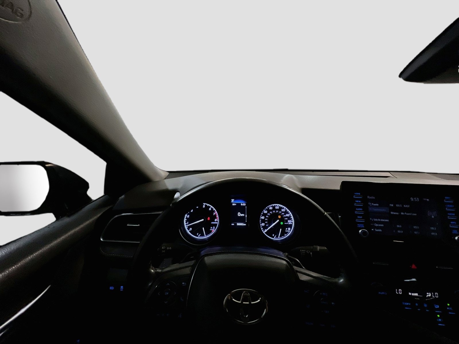 Used 2023 Toyota Camry SE FWD image 7
