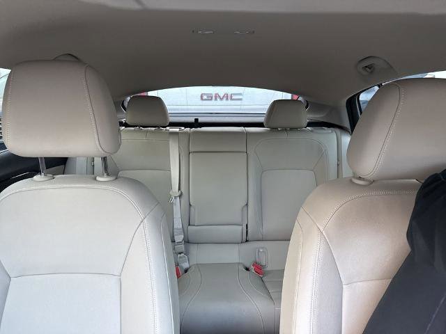 Used 2018 Buick Regal Essence w/ Driver Confidence Package #1 image 12