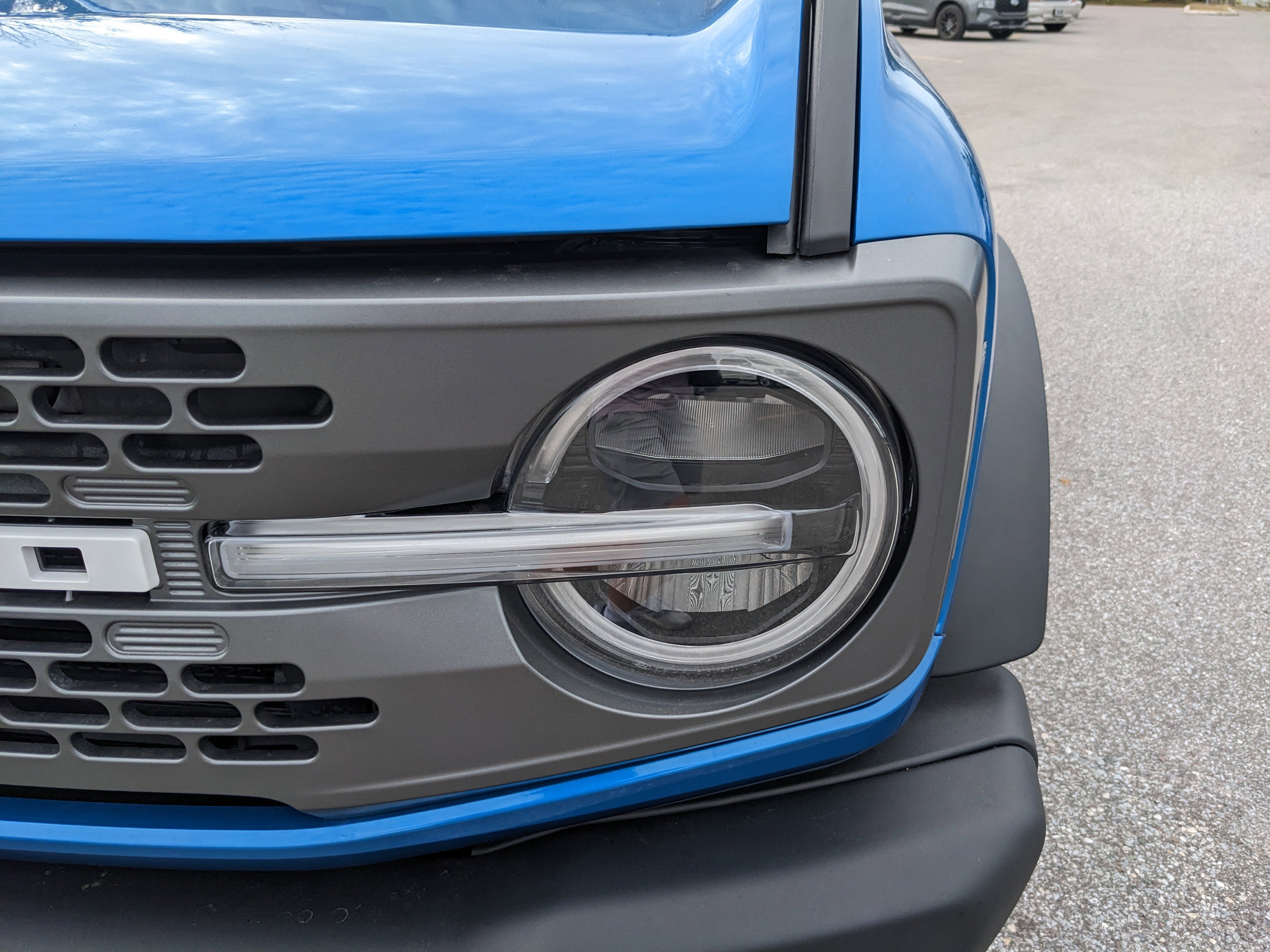 Used 2025 Ford Bronco Badlands image 11