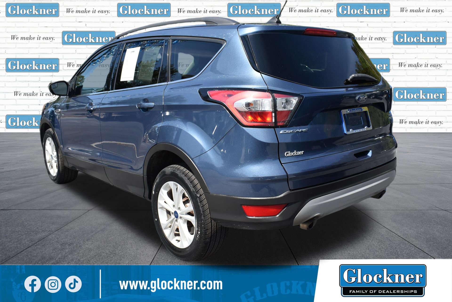 Used 2018 Ford Escape SE w/ SE Sync 3 Package AWD/4WD image 18