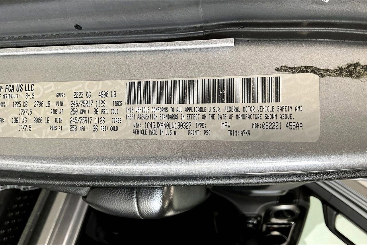 Used 2020 Jeep Wrangler Sport image 32