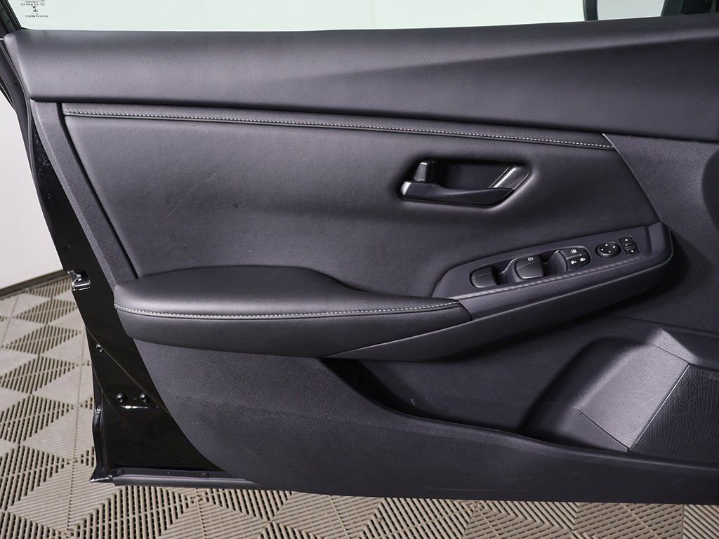 Used 2024 Nissan Sentra S image 16