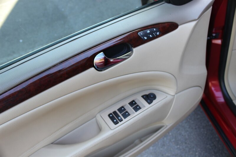 Used 2006 Buick Lucerne CXL w/ Luxury Package FWD image 11