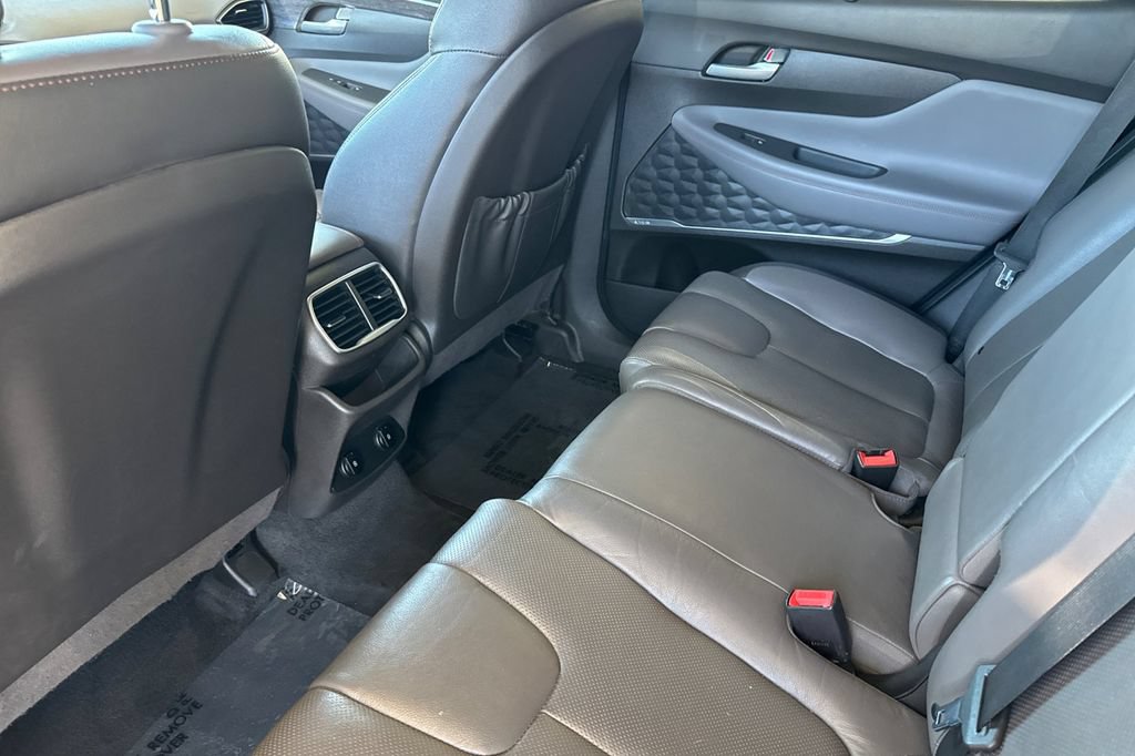 Used 2019 Hyundai Santa Fe Limited FWD image 11
