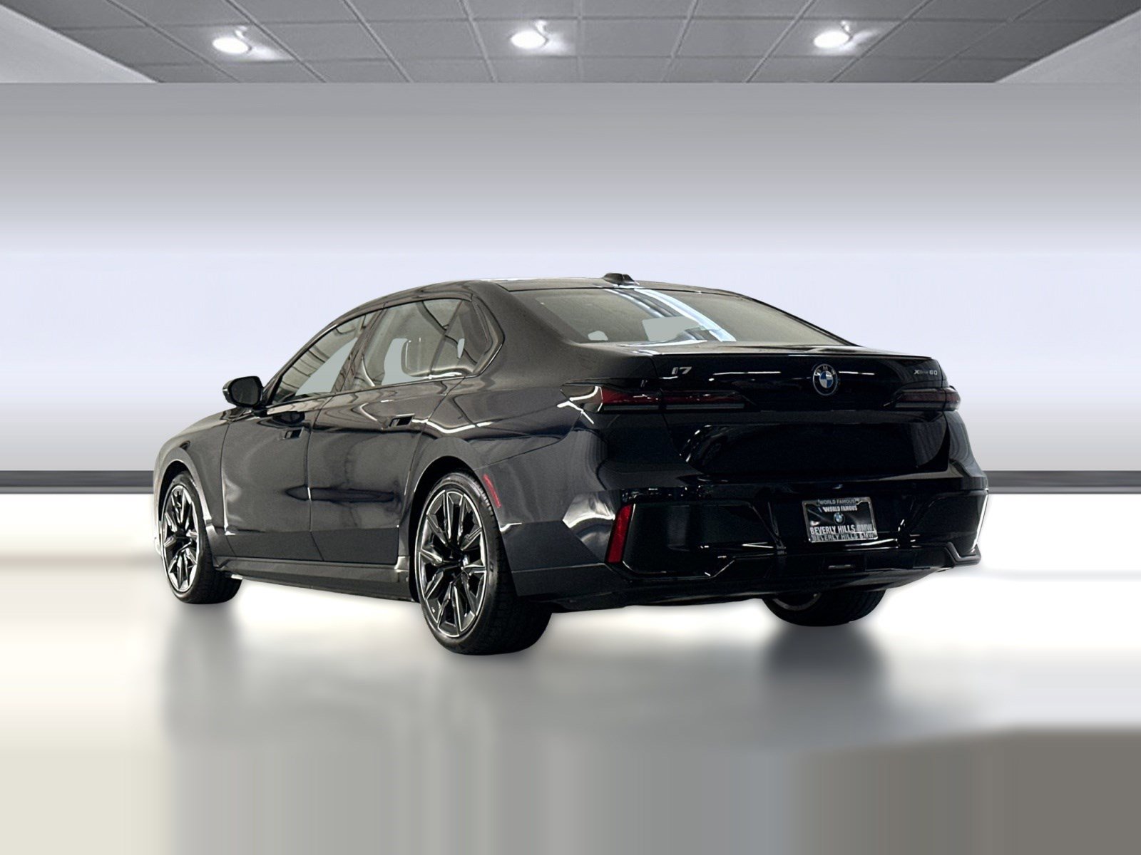 Used 2025 BMW i7 xDrive60 image 3