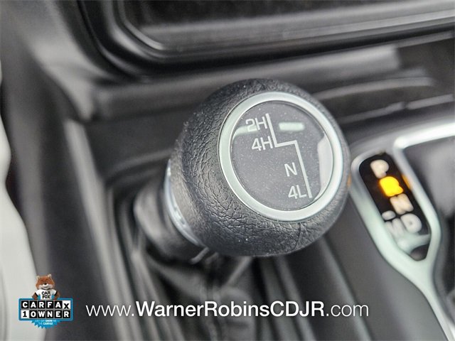 Used 2025 Jeep Wrangler Sport image 21