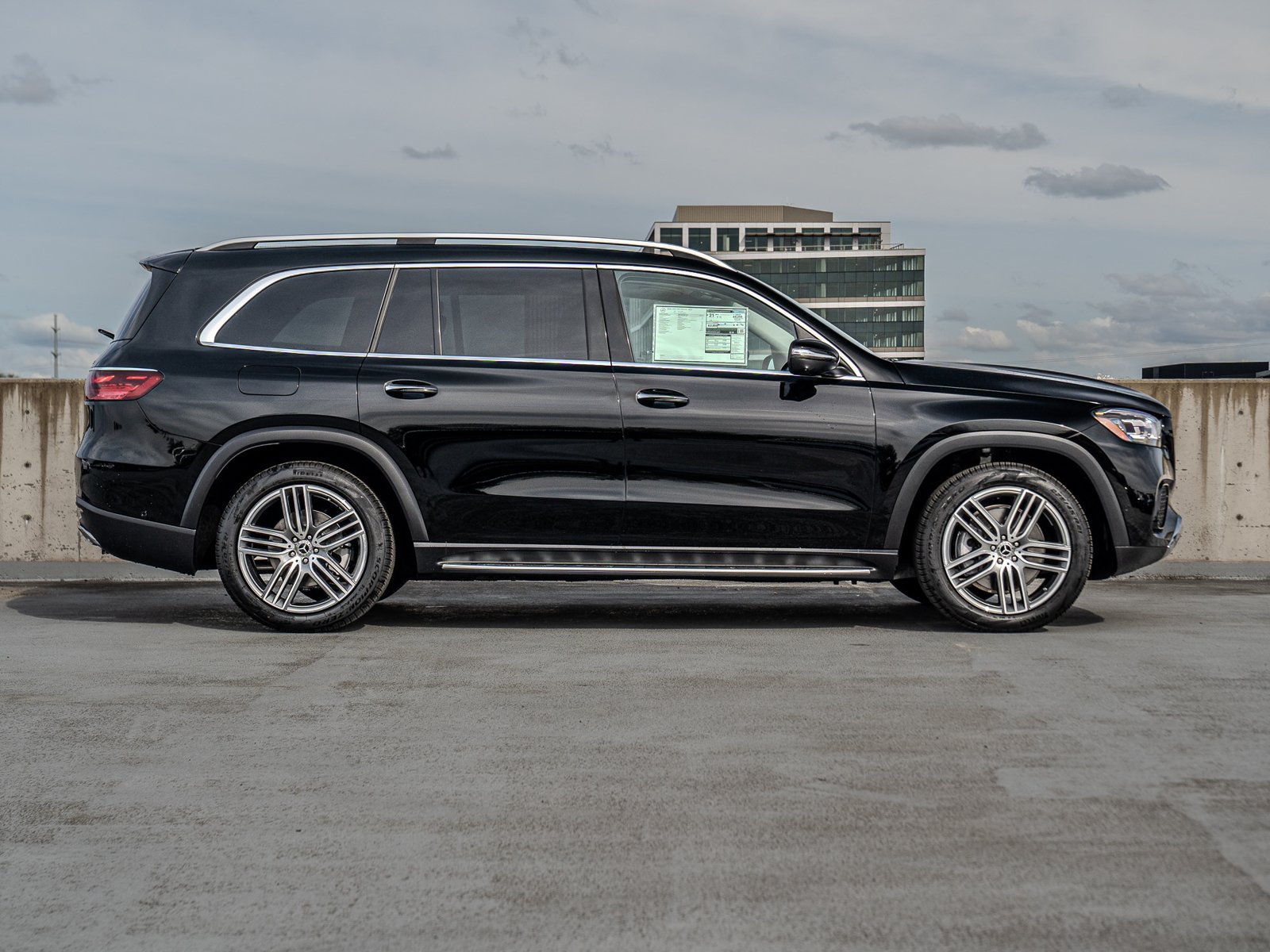 Certified 2026 Mercedes-Benz GLS 450 4MATIC image 7