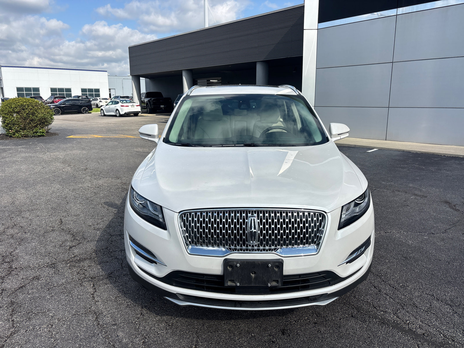 Used 2019 Lincoln MKC Reserve w/ MKC Climate Package AWD/4WD image 2