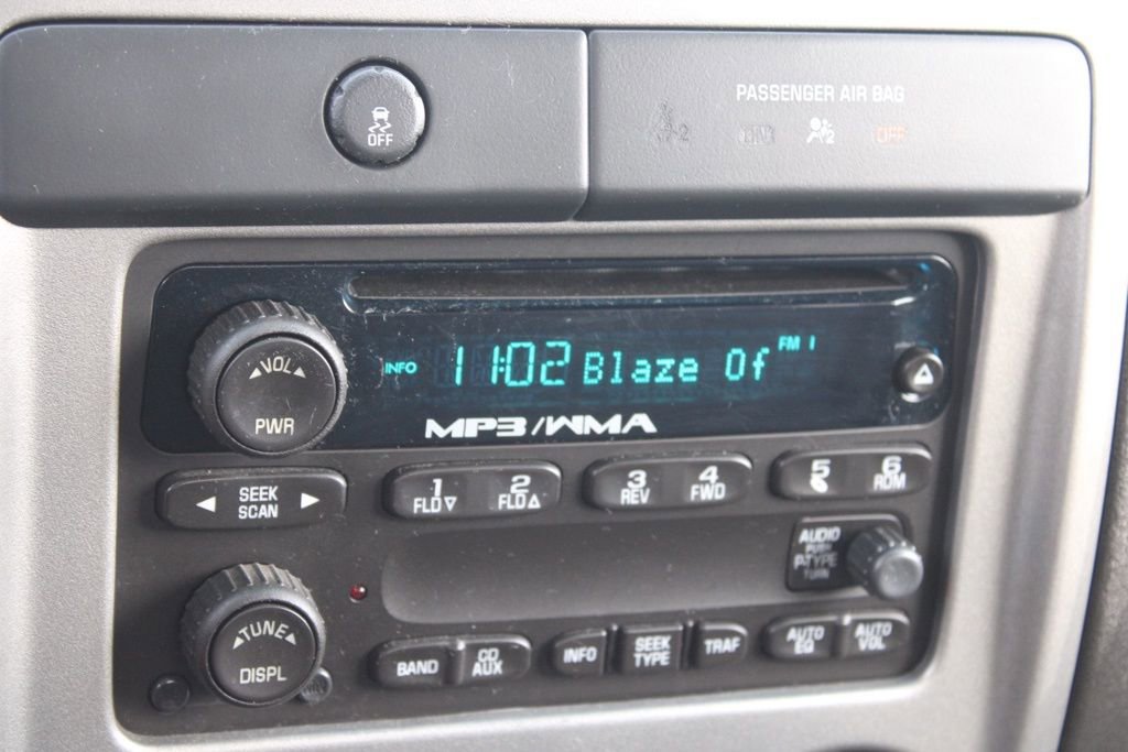 Used 2012 GMC Canyon SLE image 28