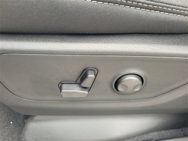 New 2026 RAM 1500 4x4 Crew Cab image 6