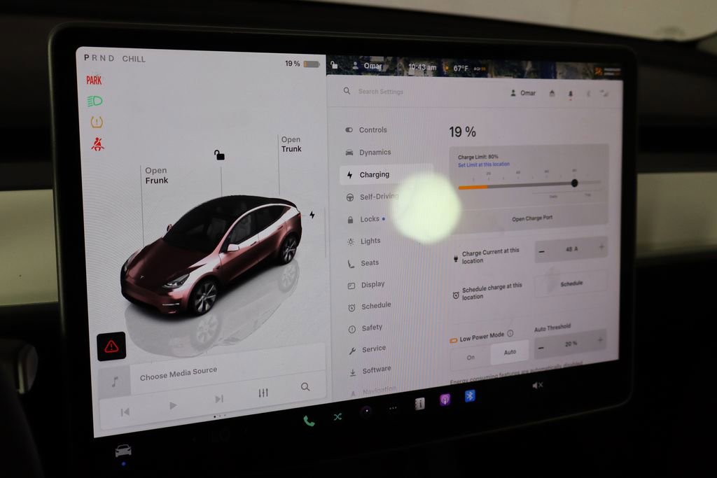 Used 2024 Tesla Model Y Long Range RWD image 29