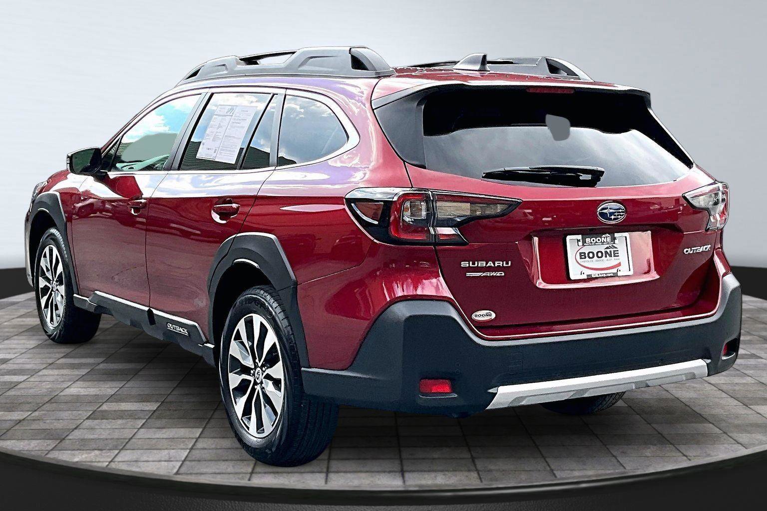 Used 2024 Subaru Outback Limited image 2