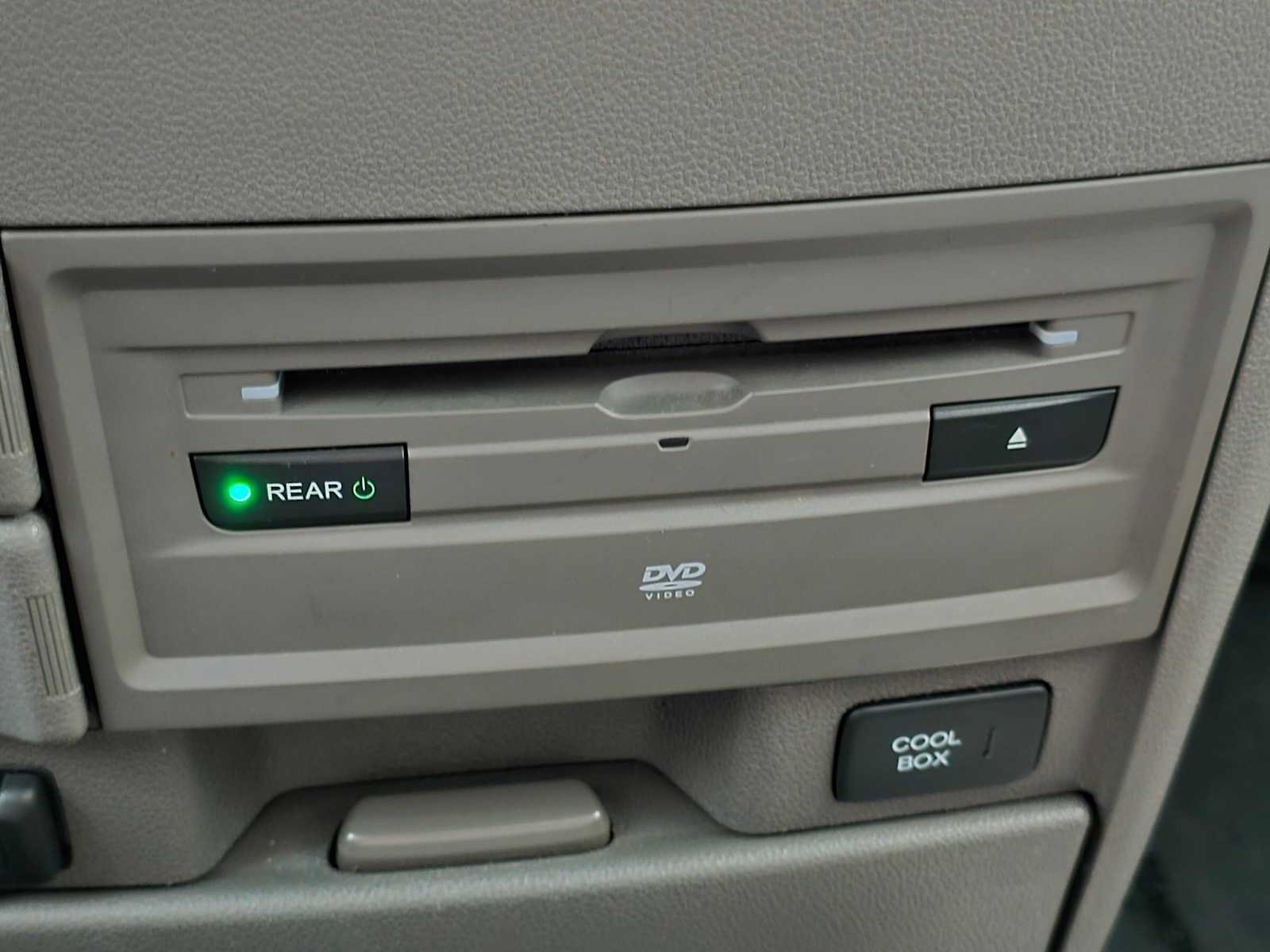 Used 2014 Honda Odyssey Touring image 17