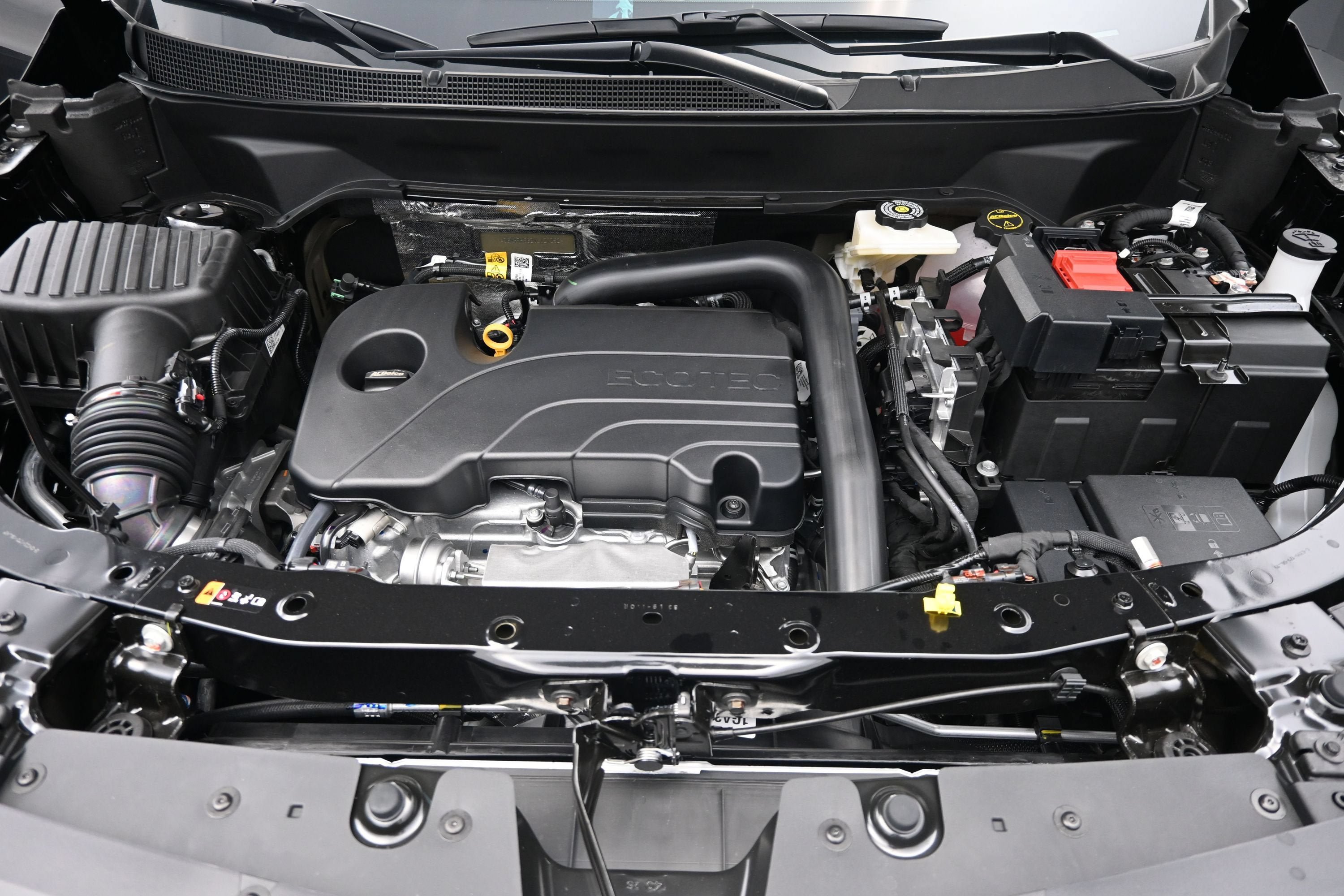 New 2027 Chevrolet Equinox LT w/ Convenience Package II FWD image 37