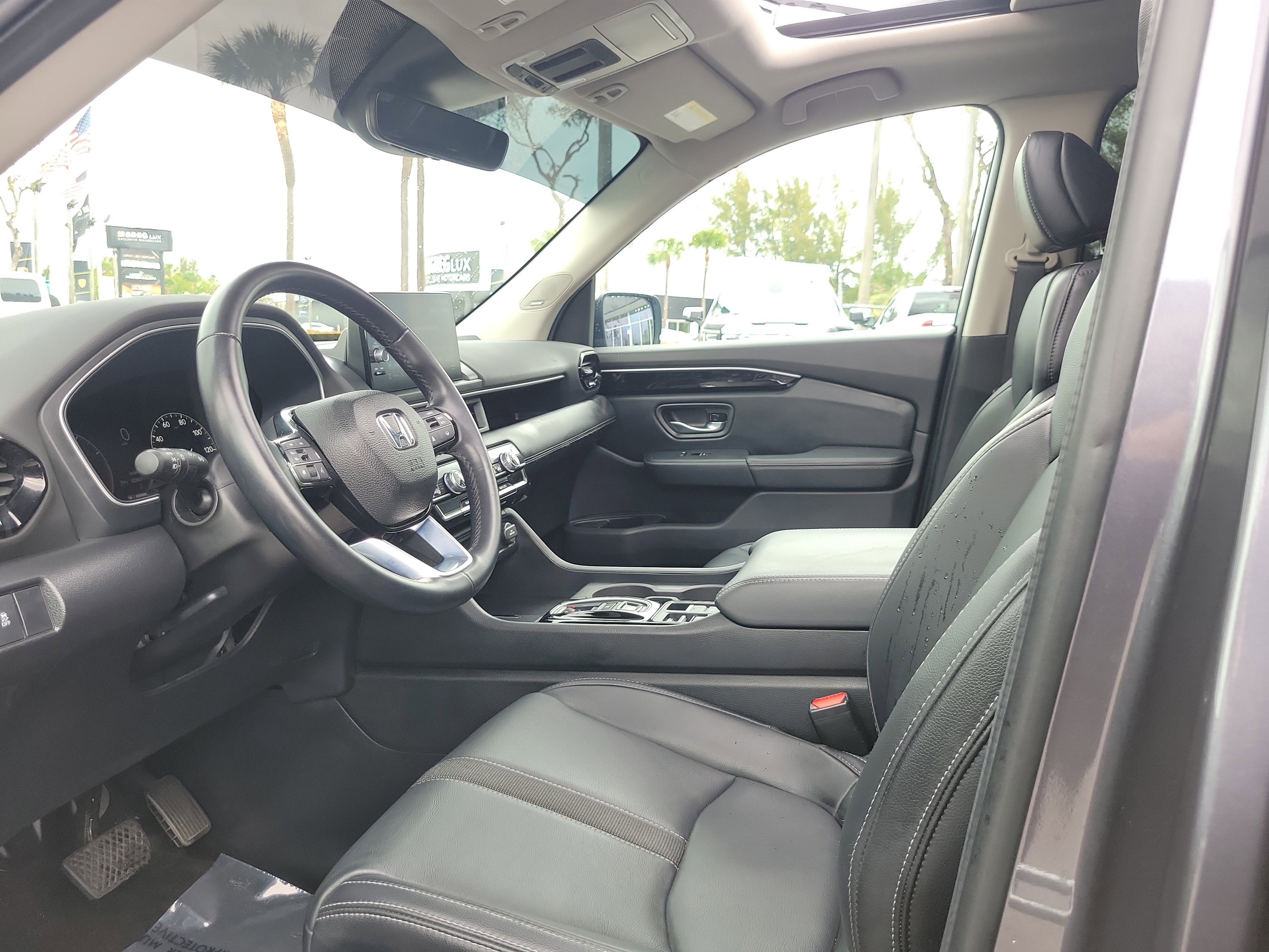 Used 2024 Honda Pilot Touring image 12