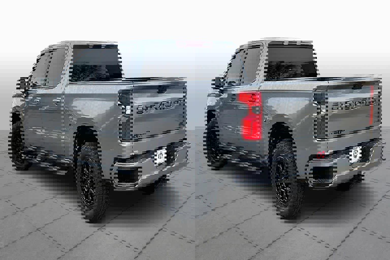 Used 2021 Chevrolet Silverado 1500 RST w/ LPO, Dark Essentials Package image 12