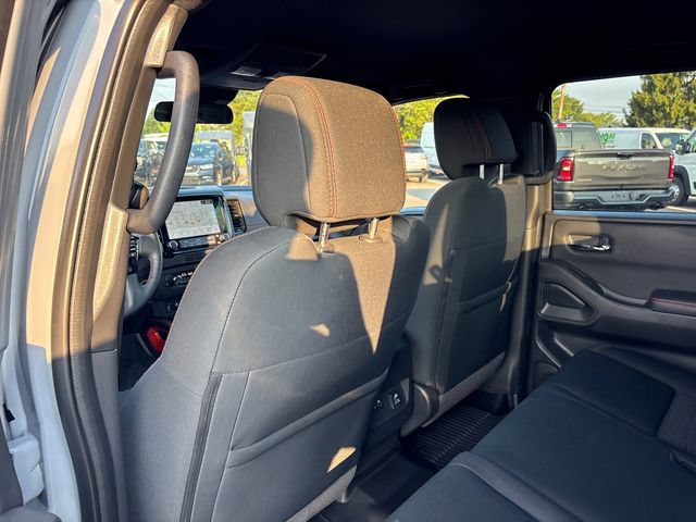Used 2022 Nissan Frontier PRO-4X AWD/4WD image 9