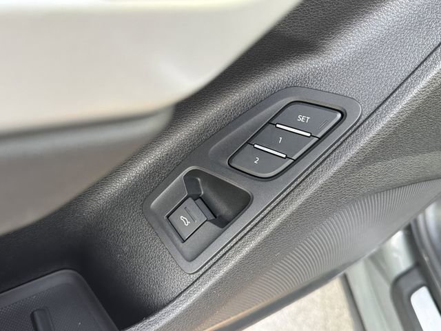 Used 2024 Audi Q3 2.0T Premium image 30