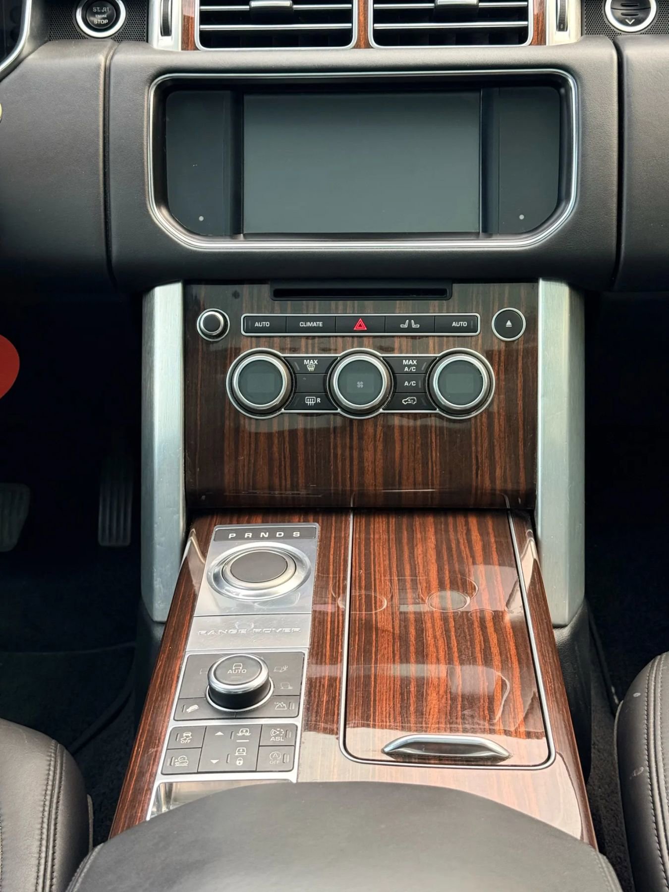 Used 2016 Land Rover Range Rover HSE image 36