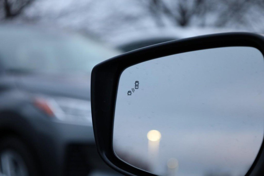 New 2025 Nissan Versa SV w/ Trunk Package image 18