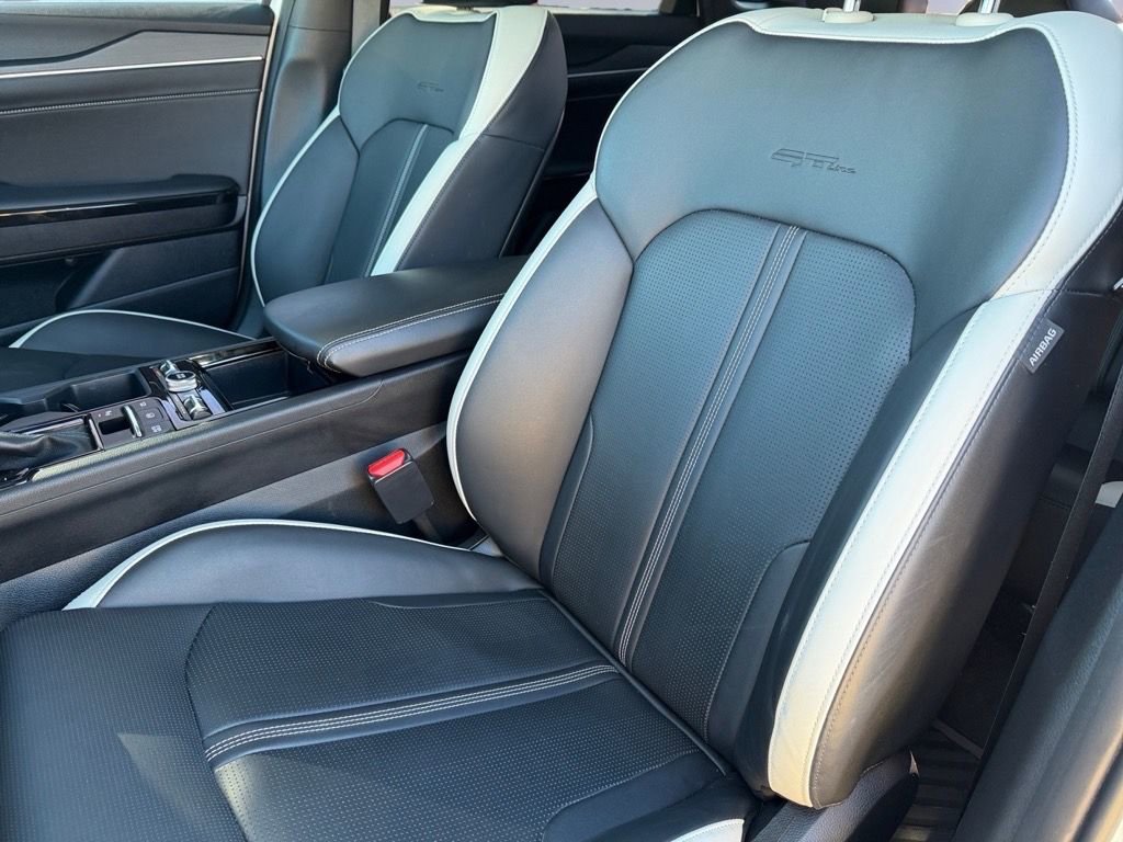 Used 2025 Kia K5 GT-Line w/ GT-Line Premium Package image 13