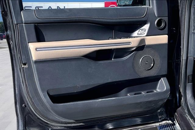 Used 2024 Ford Expedition Max Limited image 17