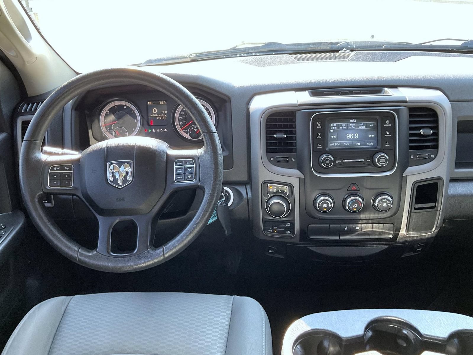 Used 2017 RAM 1500 Express AWD/4WD image 14