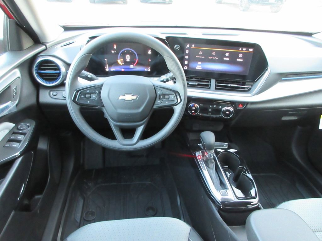 New 2026 Chevrolet Trax LT w/ LPO, Blackout Package image 14