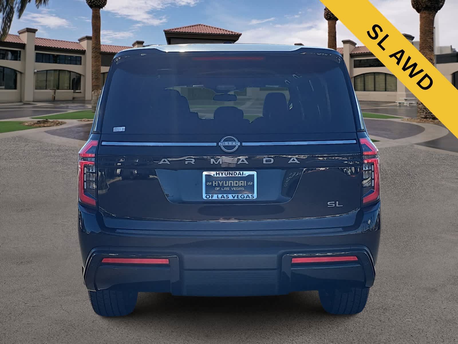 Used 2025 Nissan Armada SL AWD/4WD image 7
