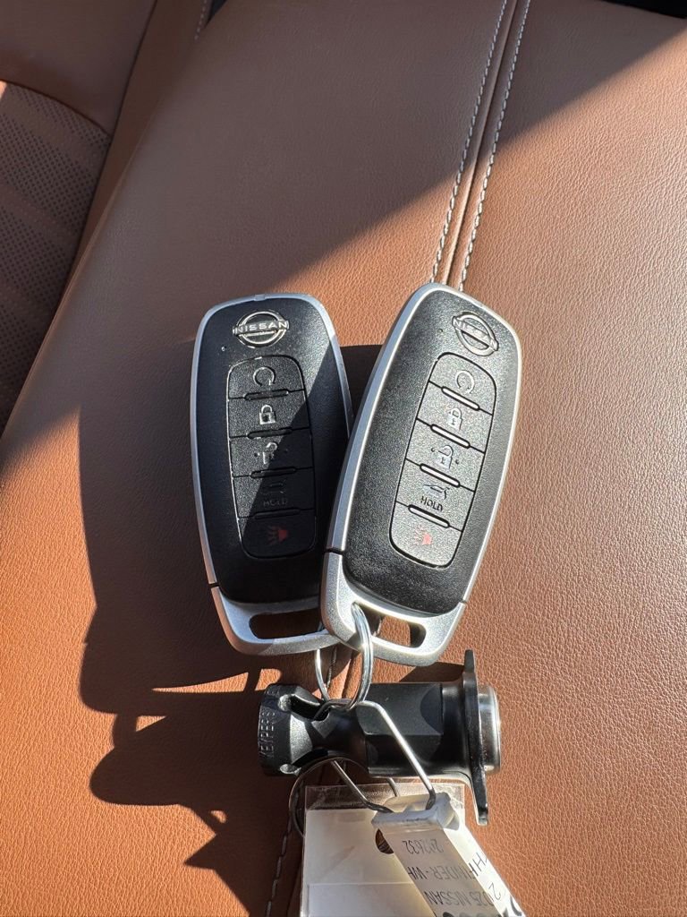 Used 2025 Nissan Pathfinder Platinum w/ Cargo Package FWD image 38