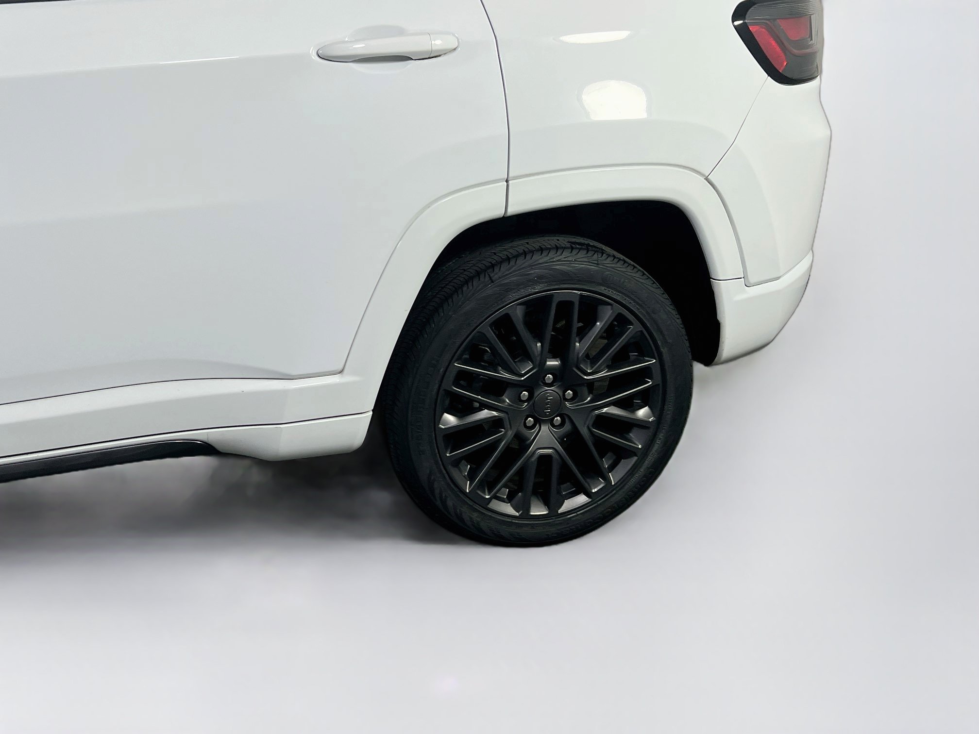 Used 2023 Jeep Compass High Altitude AWD/4WD image 30