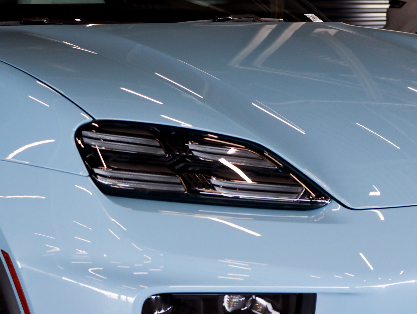 Used 2025 Porsche Macan Electric image 25