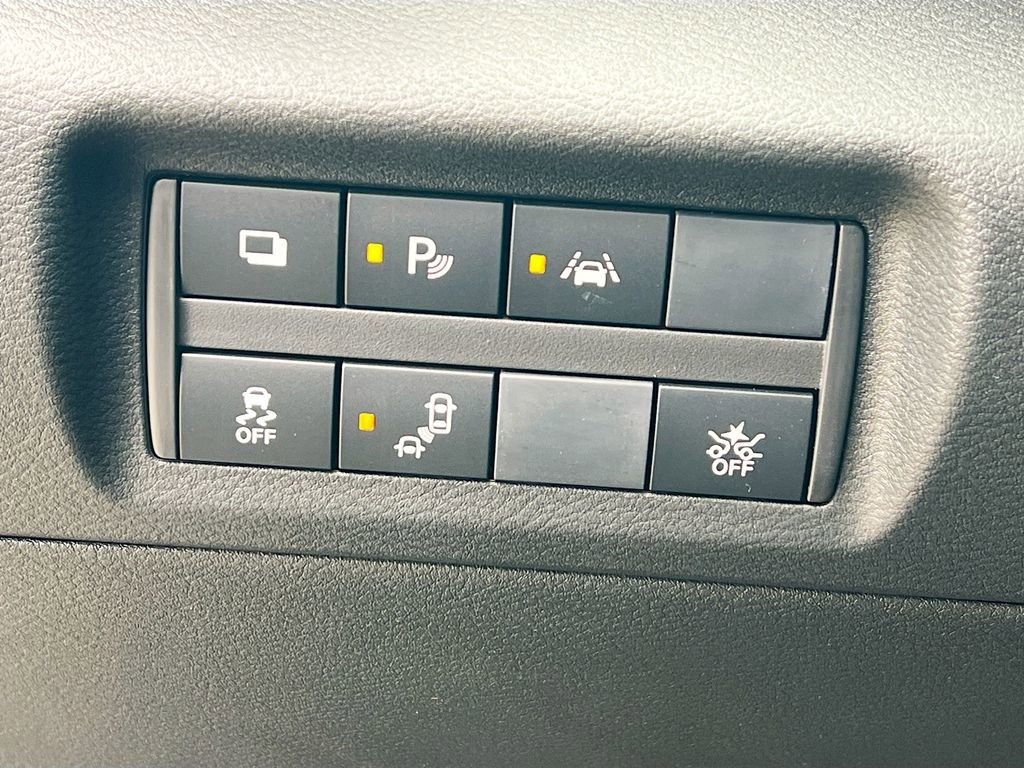 Used 2025 Nissan Kicks Play S FWD image 10