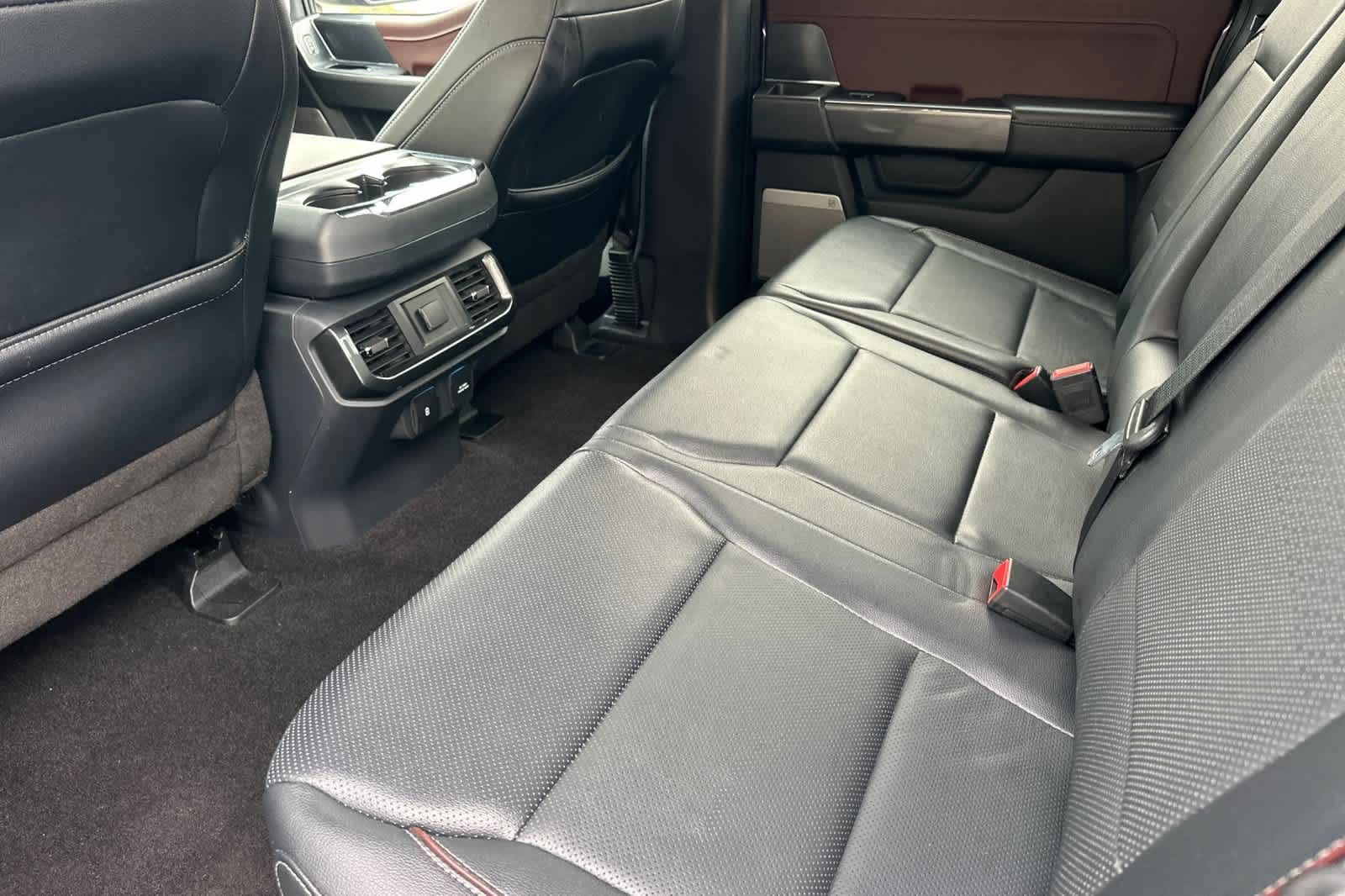 Used 2023 Ford F150 Lariat RWD image 4