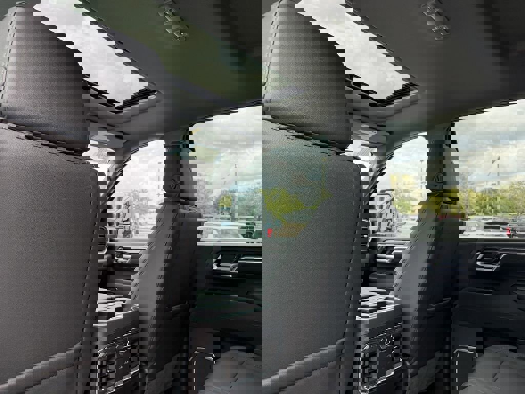 New 2026 Chevrolet Silverado 2500 LTZ w/ LTZ Premium Package image 18