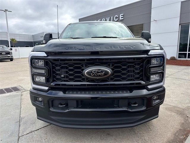 New 2025 Ford F250 Lariat w/ Black Appearance Package image 2
