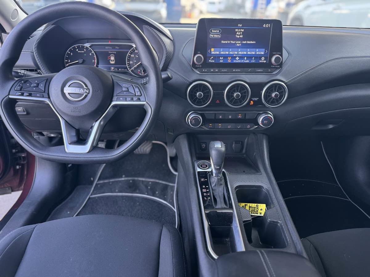 Used 2024 Nissan Sentra SV image 7