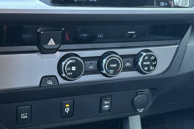 Used 2016 Toyota Tacoma TRD Off-Road w/ Towing Package RWD image 22