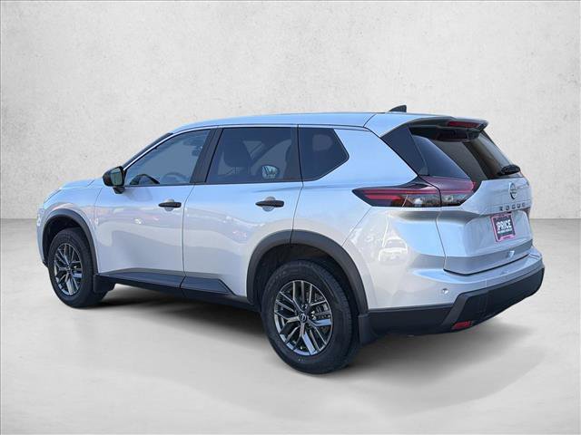 Used 2024 Nissan Rogue S image 7