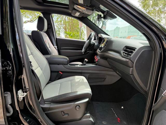 Certified 2023 Dodge Durango R/T RWD image 39