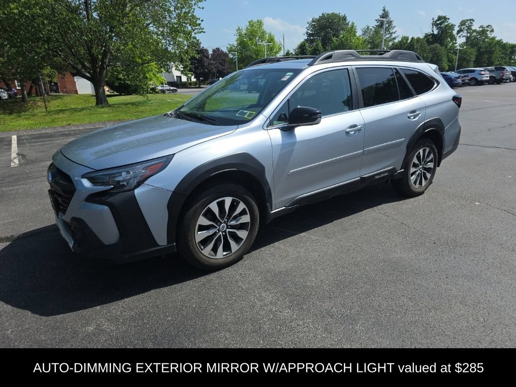 Used 2023 Subaru Outback Limited AWD/4WD image 4