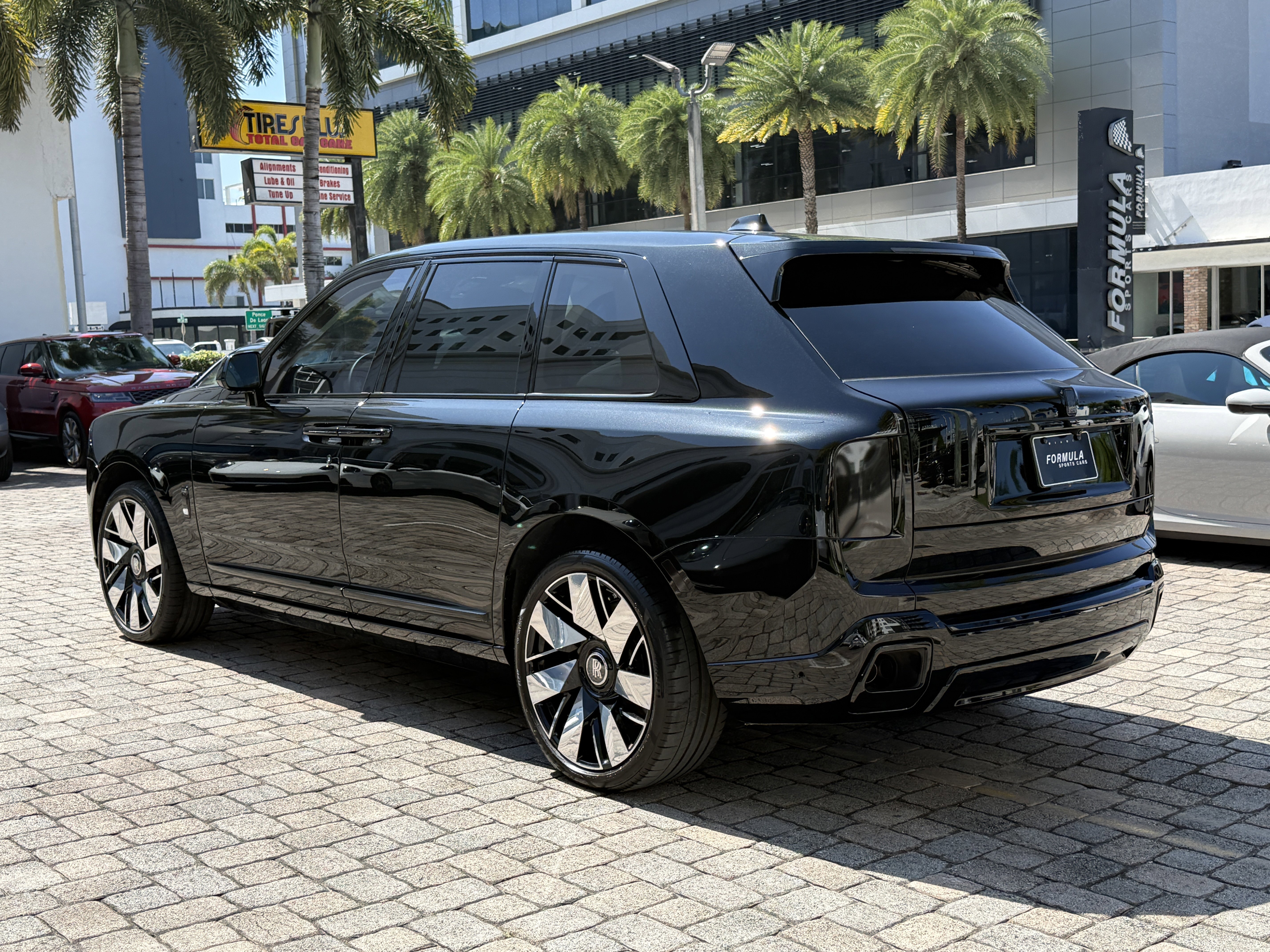 Used 2026 Rolls-Royce Cullinan AWD/4WD image 6