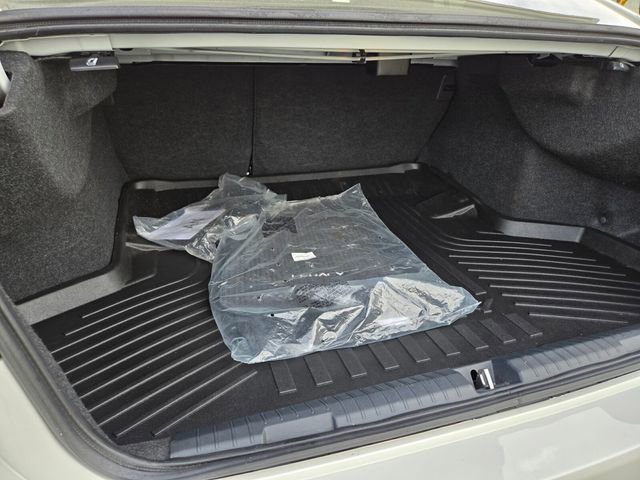 Used 2025 Subaru Legacy Premium image 16